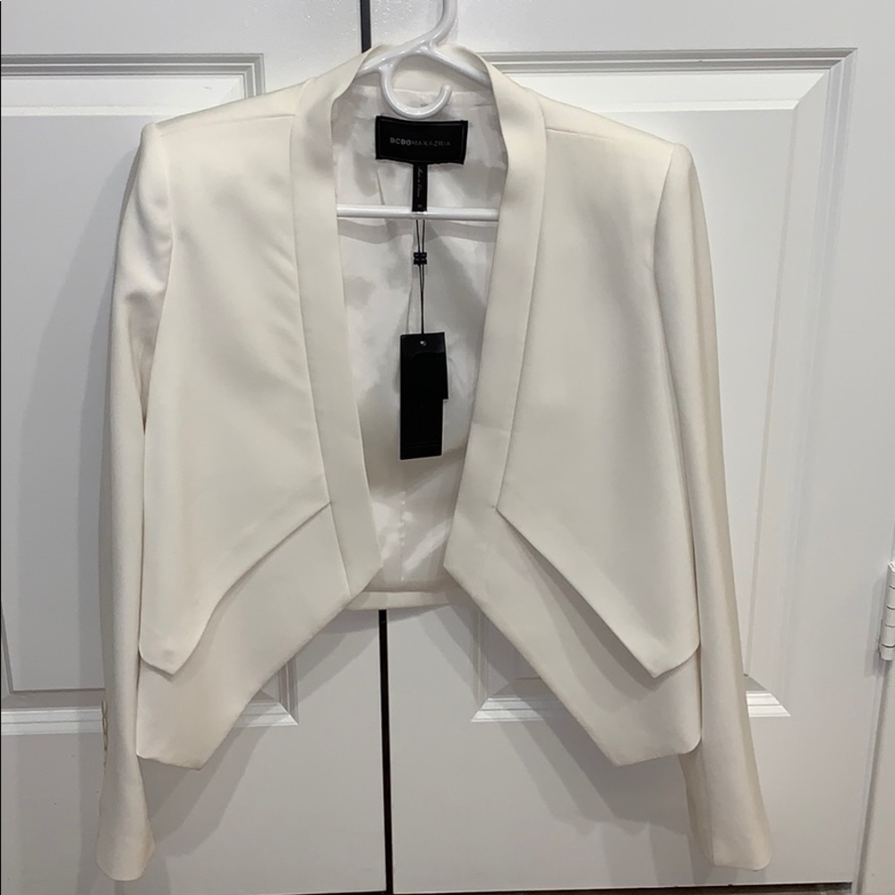 BCBG MAXAZARIA Asymmetrical Blazer “Lloyd”